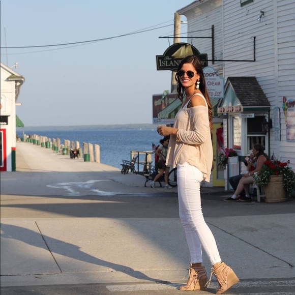 Off the shoulder Free People top - Picture 2 of 3